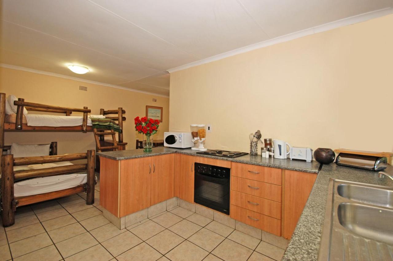 Hoopoe Haven Guest House Chartwell Buitenkant foto